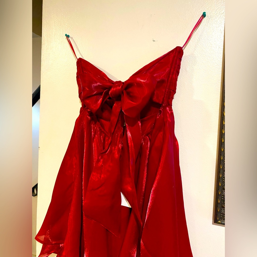 Gorgeous Red dress, above knee length, size Medium.